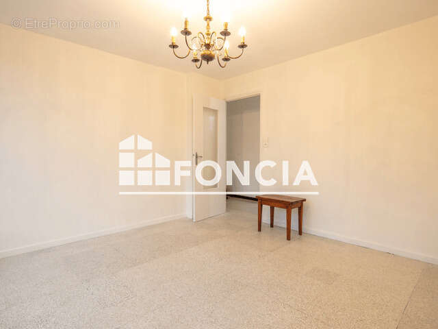 Appartement à LE PONT-DE-CLAIX