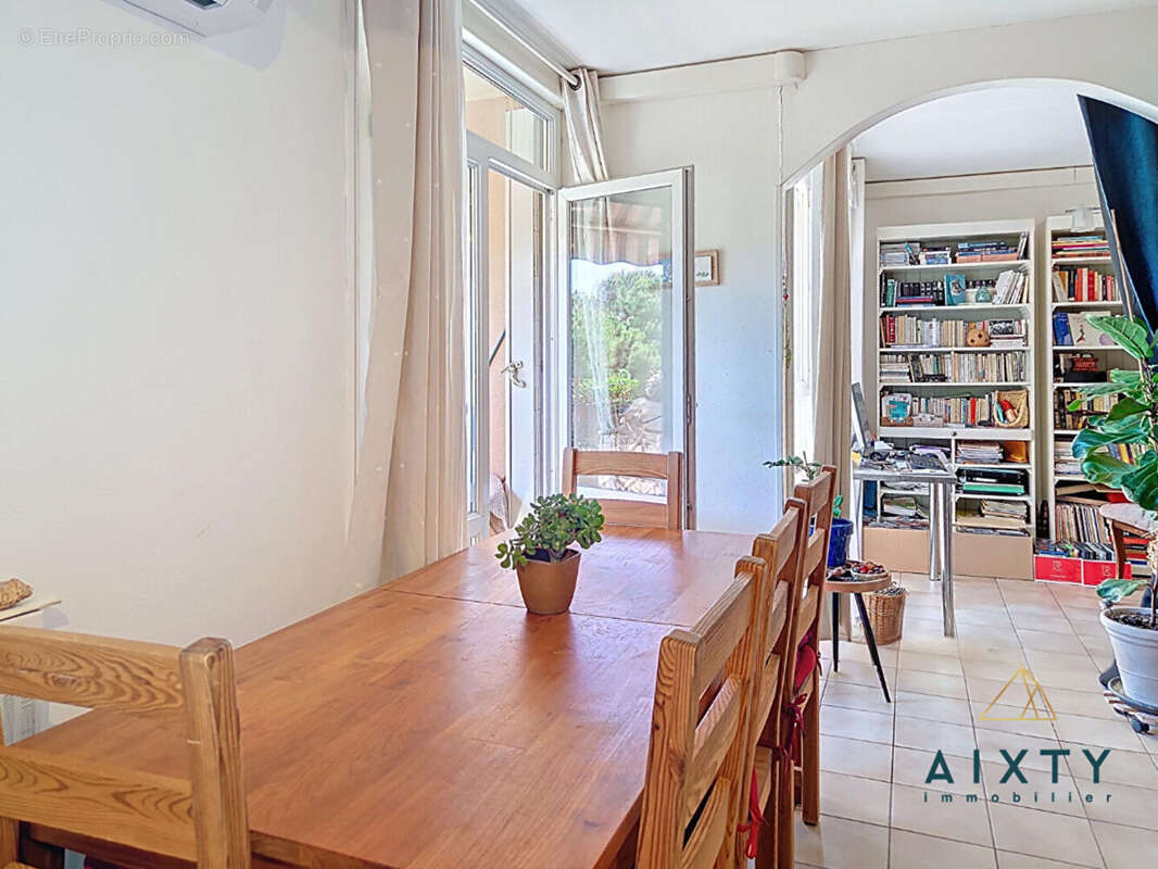 Appartement à MARSEILLE-12E