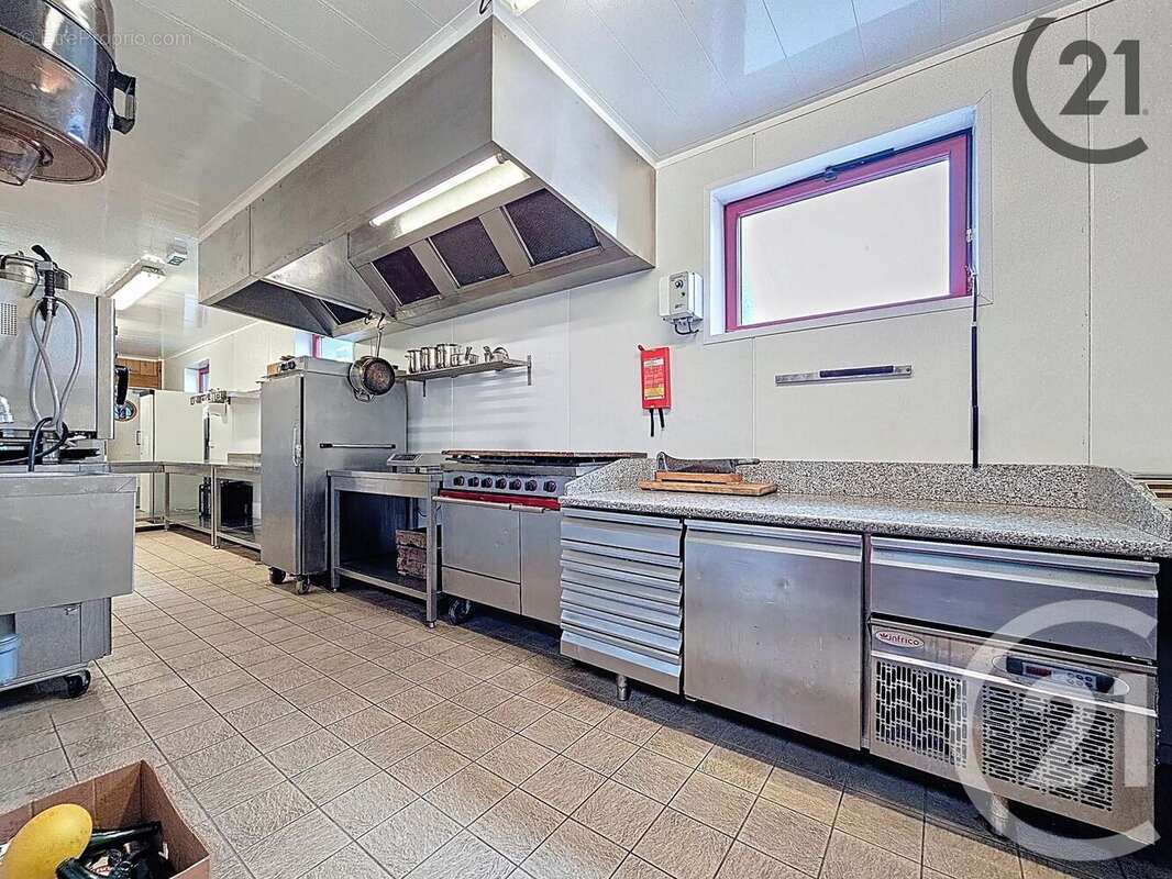 Maison à PONT-SAINTE-MARIE