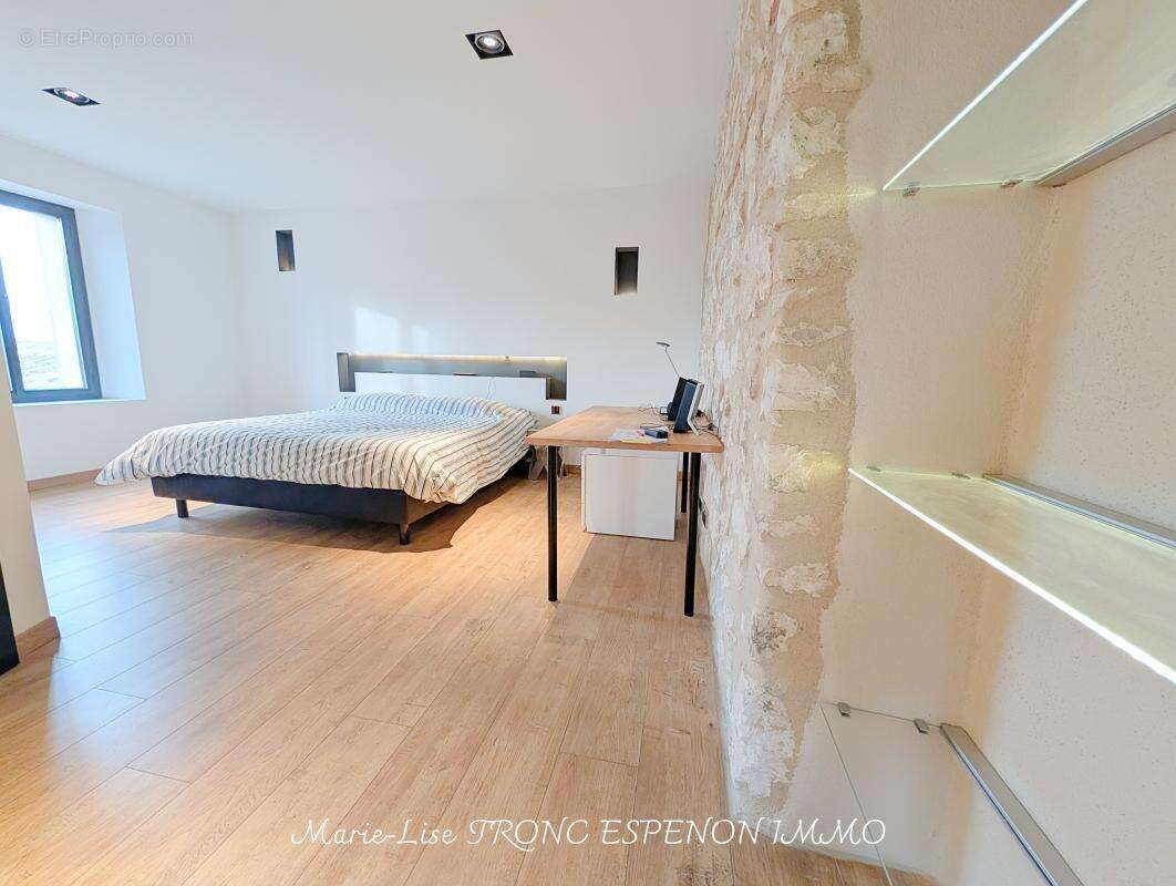 Maison 471 m² à Velleron  - photo 30