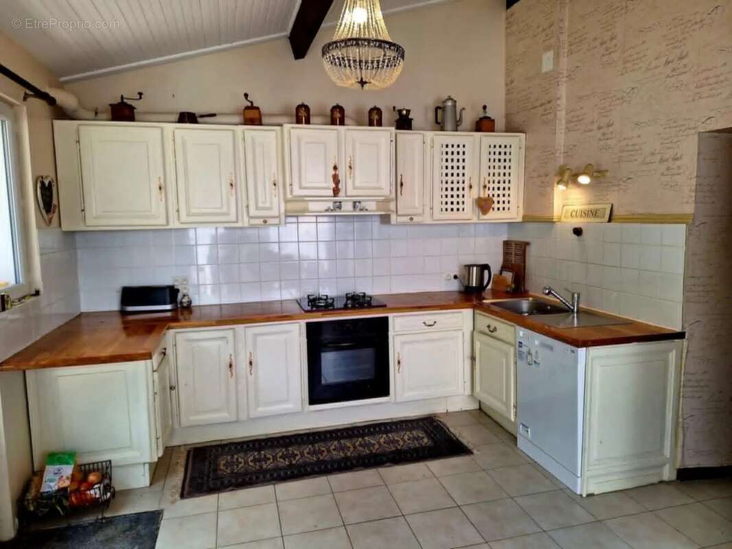 Maison avec gîte à vendre - Bussière-Poitevine - 87 - photo 4