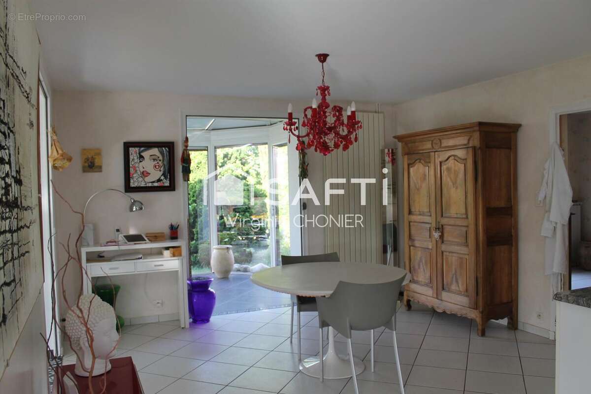 Photo 3 - Maison à SAINT-REMY-EN-ROLLAT