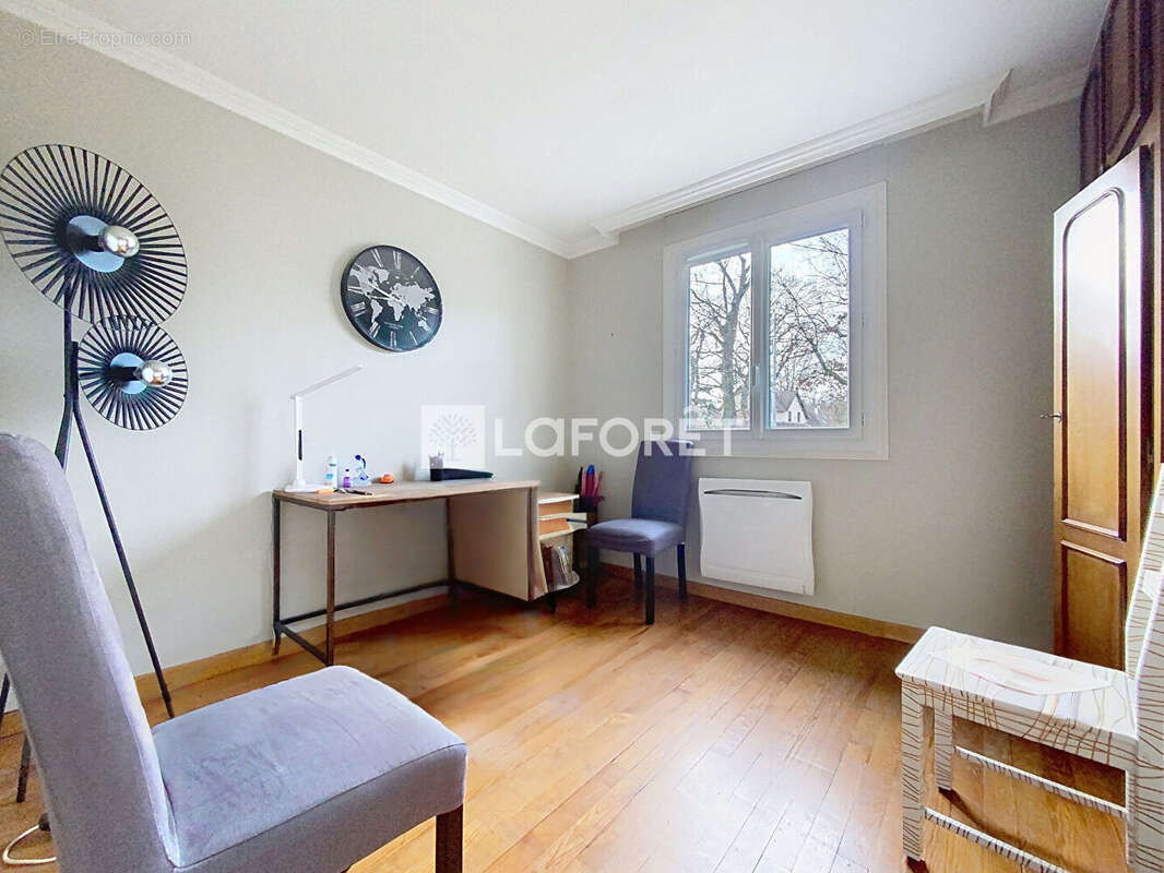 Maison à VERNEUIL-SUR-SEINE