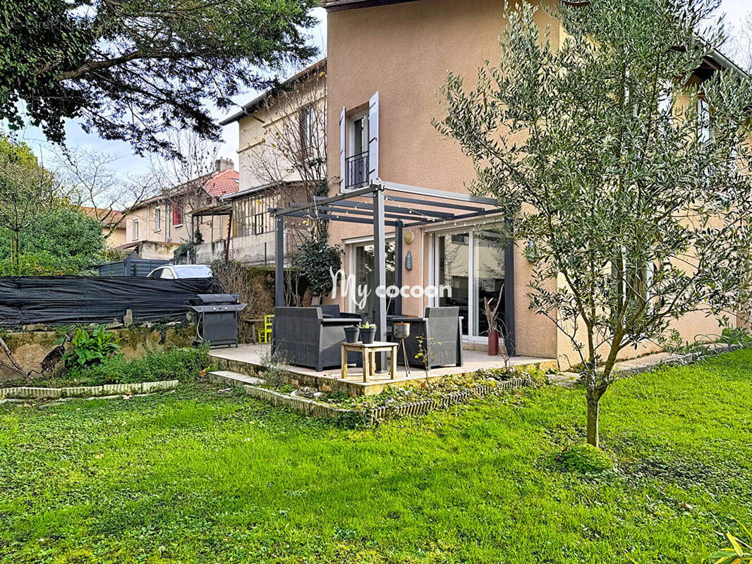 Maison à LYON-9E