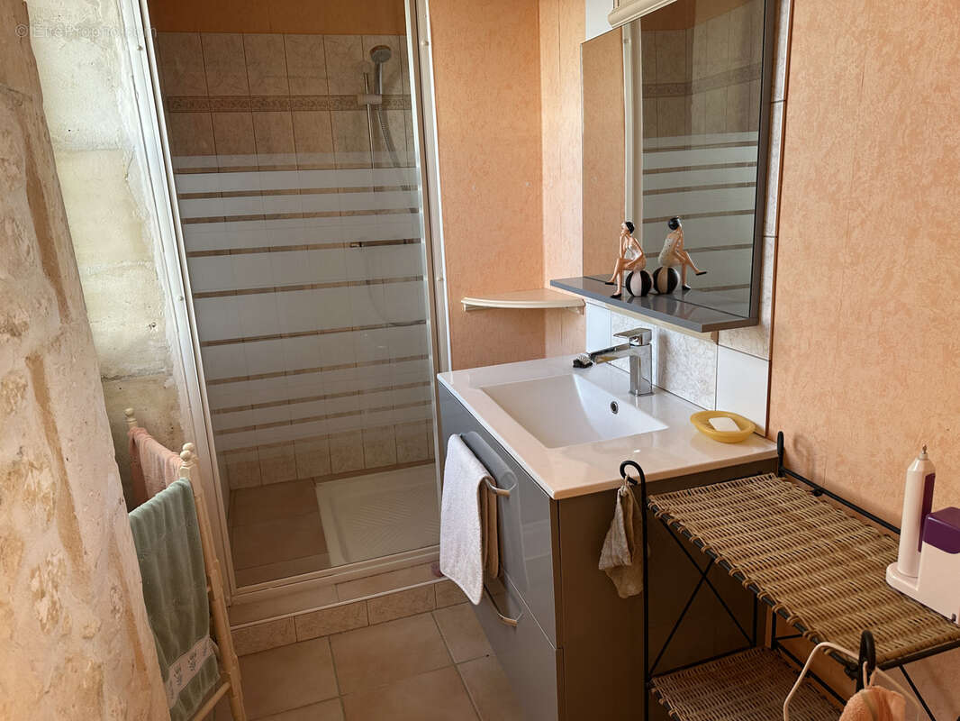 Maison à TONNAY-CHARENTE