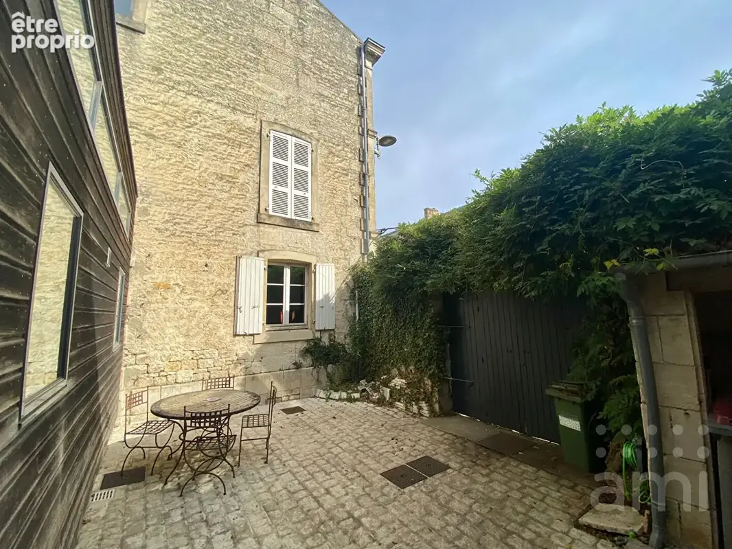 Maison Niort 10 pièce(s) 340 m2 - photo 8