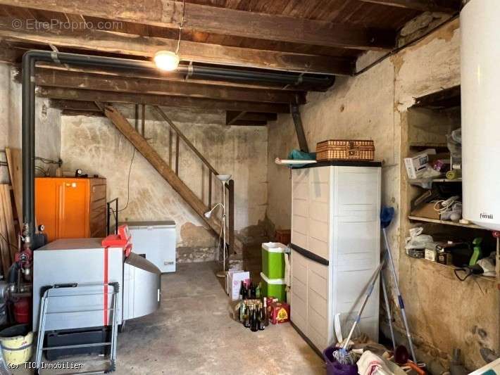 Maison à CELLEFROUIN