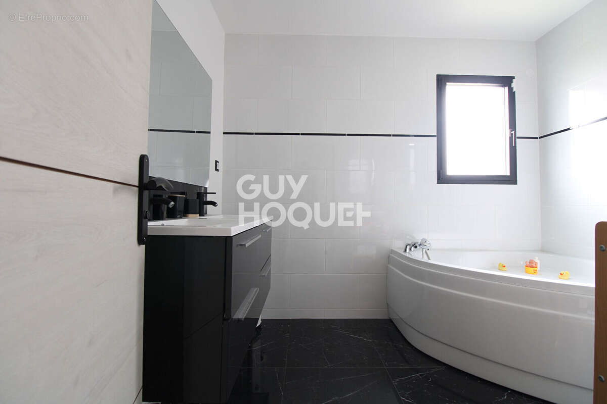 Maison à SOIGNOLLES-EN-BRIE