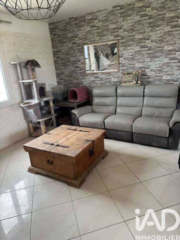 Maison 87 m² à Germignac  - photo 3