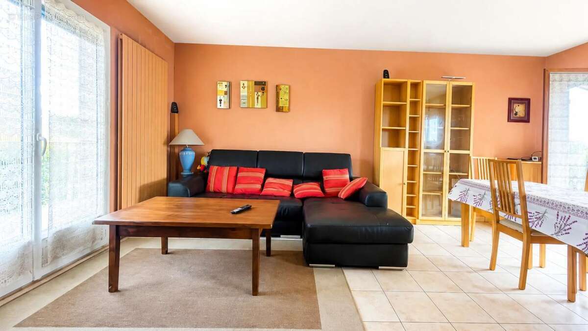 Saint Avertin - 5 pièces avec beau jardin - 112 m2 - photo 3