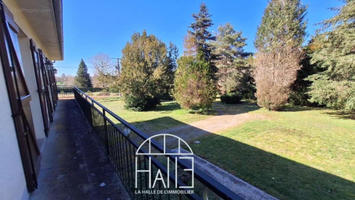 Maison à SAINT-JUNIEN