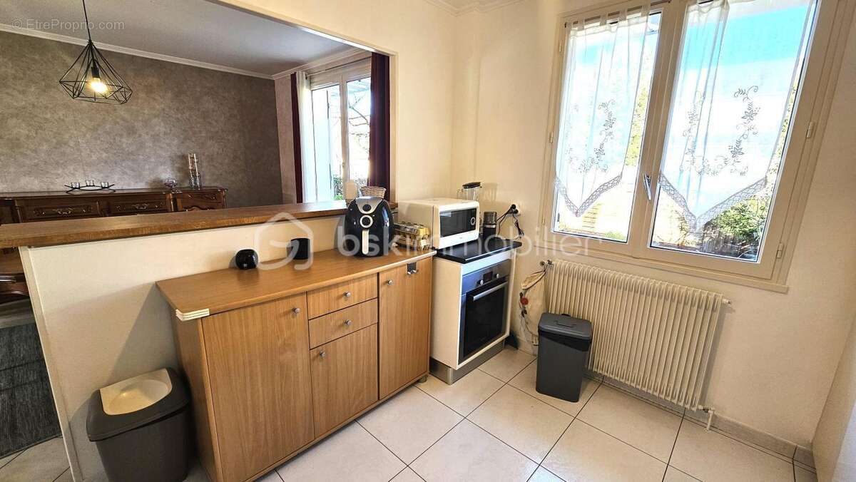 Maison à SAINT-JEAN-DE-LA-RUELLE