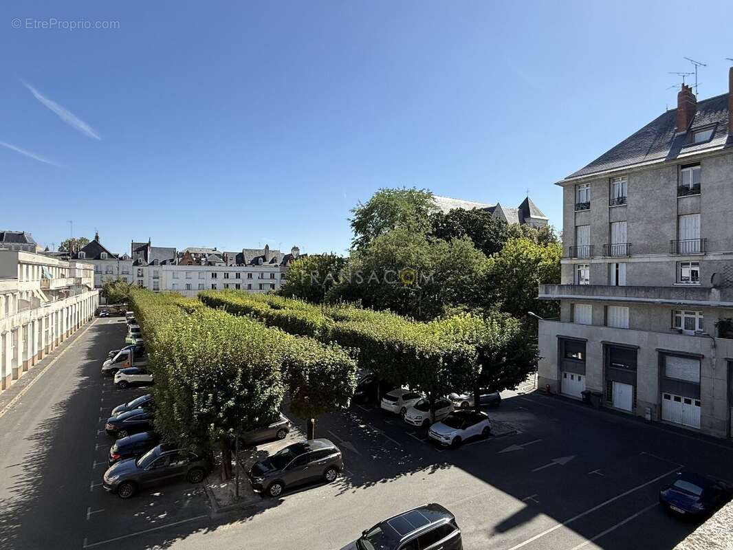 Appartement rénové plein centre - photo 9