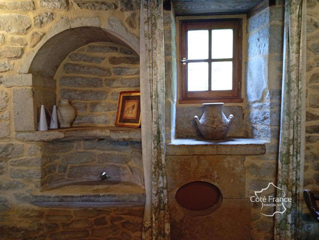 Propriété de charme en pierre avec piscine et grange authent - photo 11