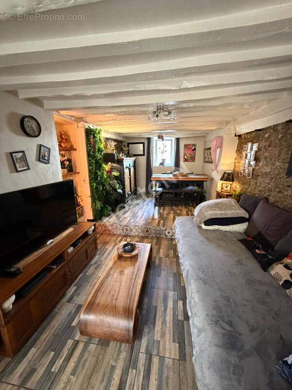 Maison à SAINT-MARTIN-DU-TERTRE