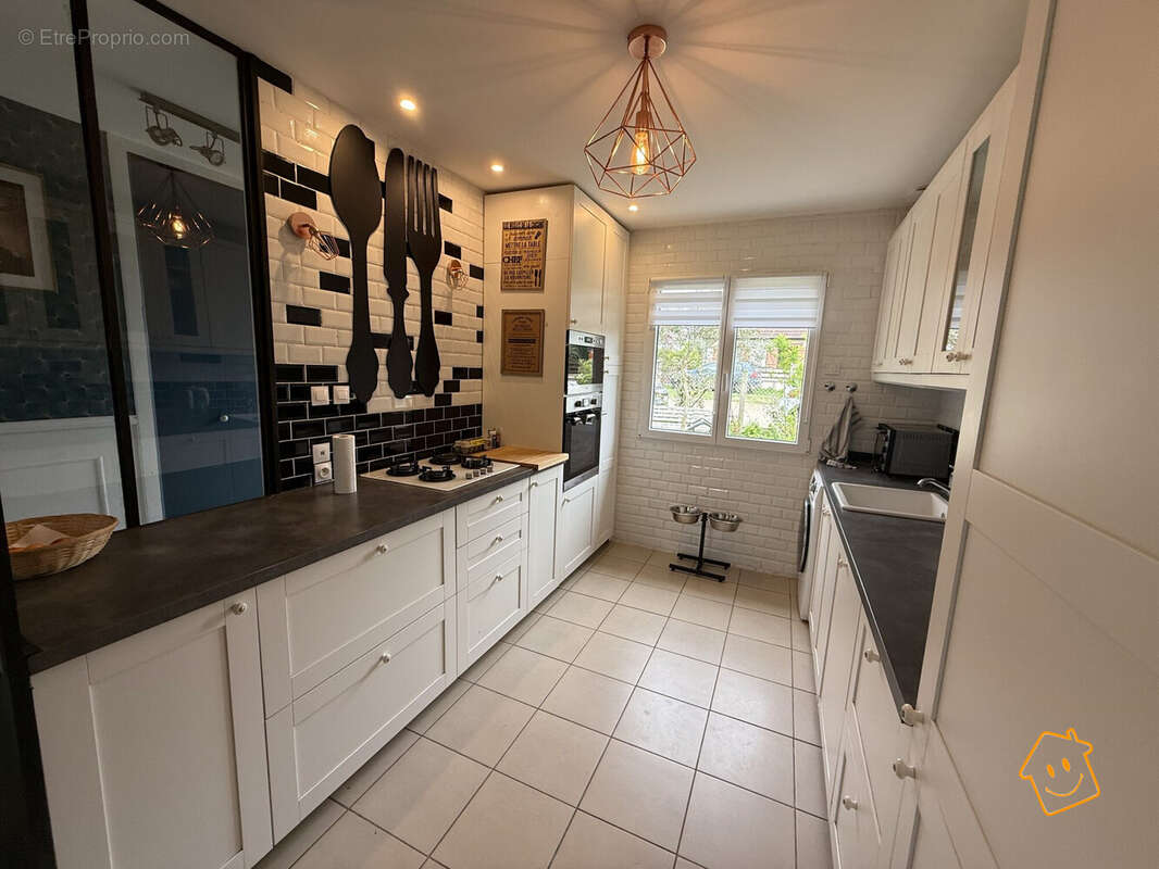 Maison à MEHUN-SUR-YEVRE