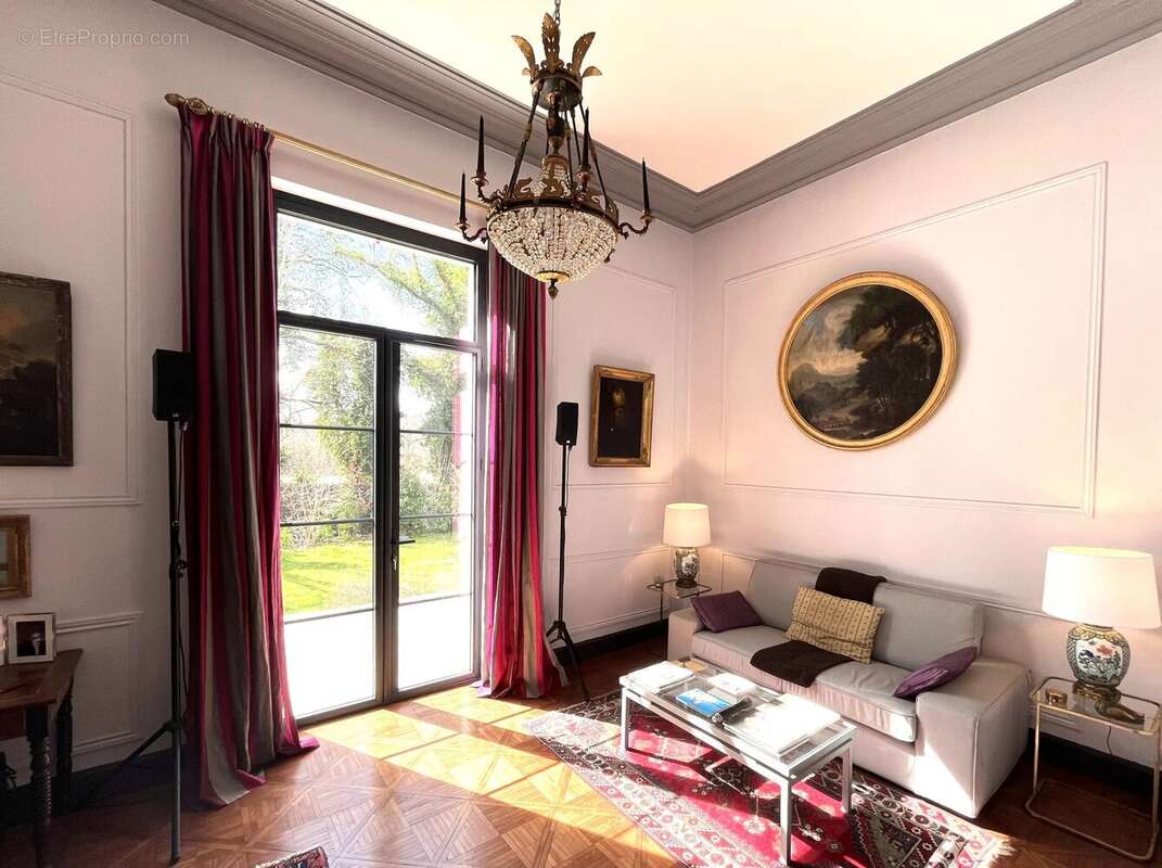 Maison à VOEUIL-ET-GIGET