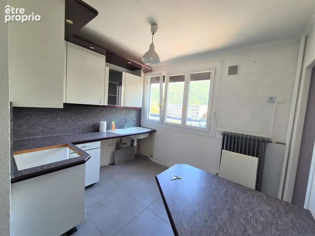 Eybens – t4 73 m² avec vue sur les montagnes, étage élevé, balcon, sejour double et place de parking privative - photo 14