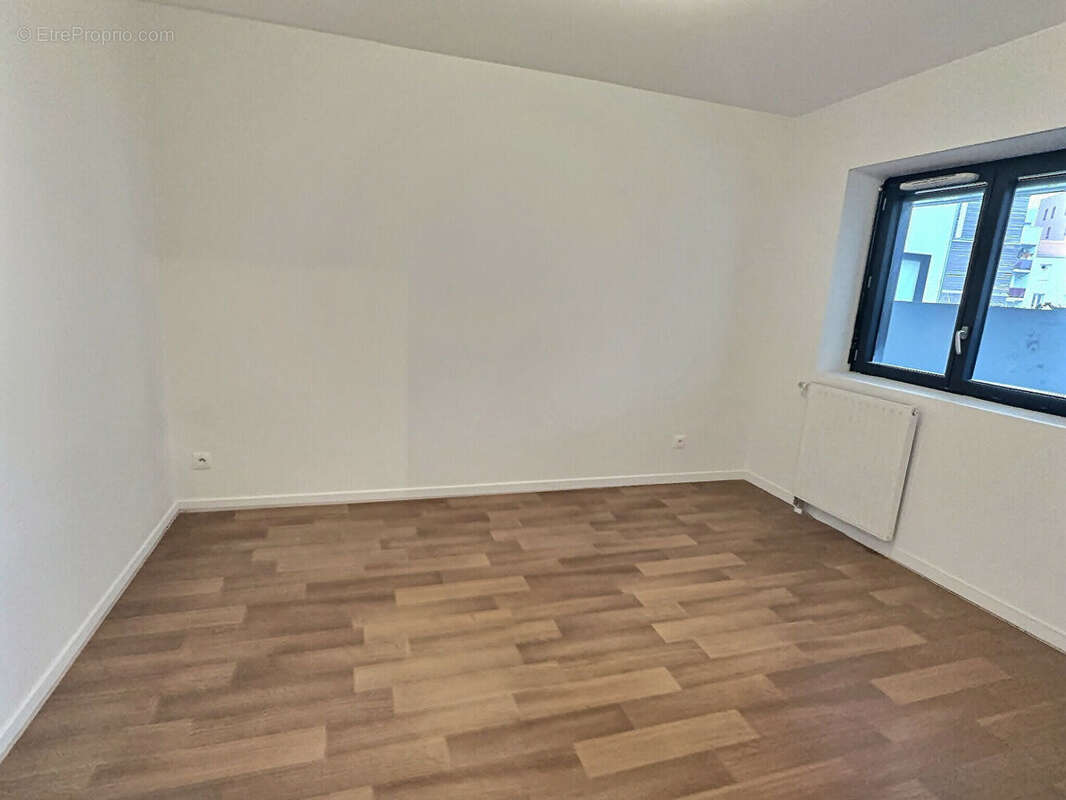 Appartement à IVRY-SUR-SEINE