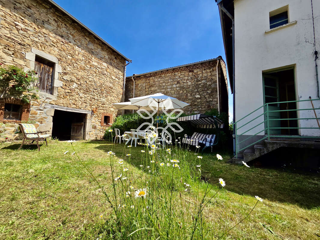 Maison à SAINT-JEAN-SAINT-GERVAIS