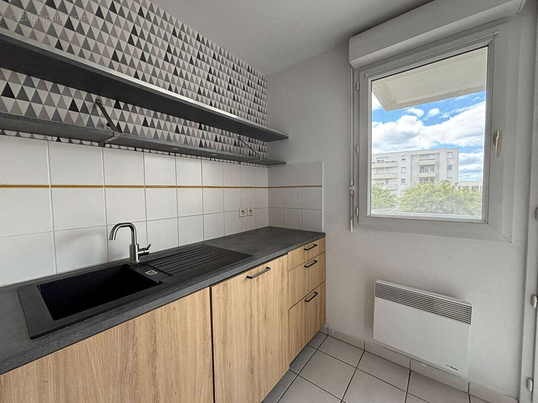 T2 avec balcon et parking - Bordeaux Saint-Louis - photo 5