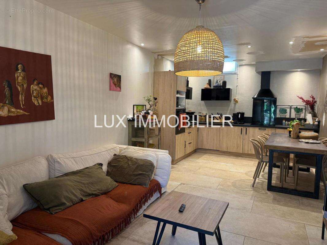 Maussane-les-alpilles - maison de rapport · 2 lots loués - photo 5