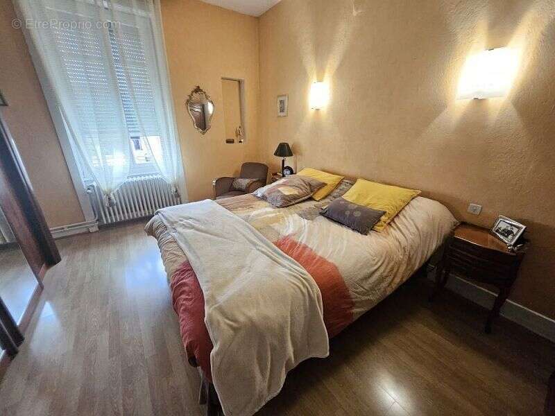 Maison à MONTROND-LES-BAINS