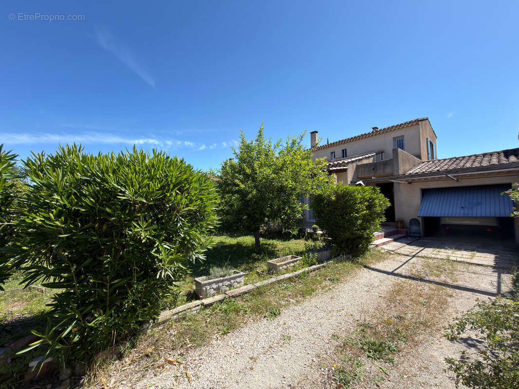 Maison à UZES