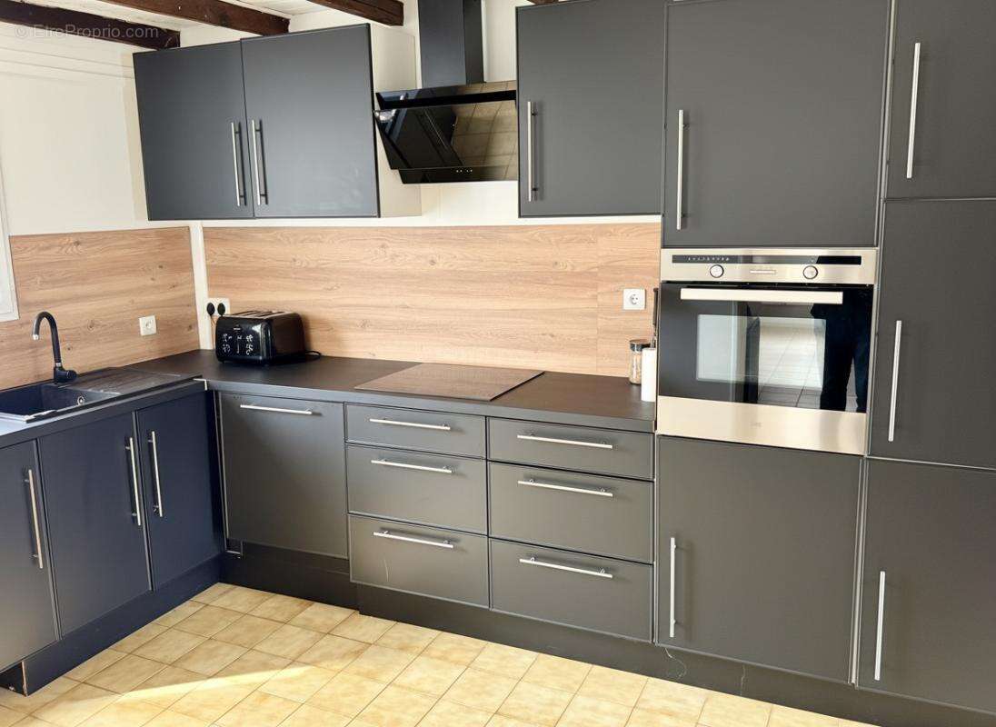 Maison à L&#039;ABERGEMENT-CLEMENCIAT