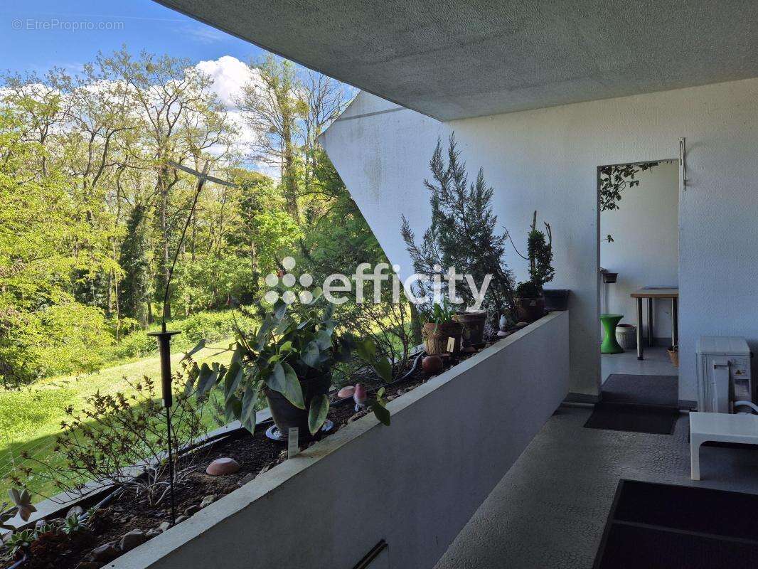 Appartement à LA CHAUSSEE-SAINT-VICTOR