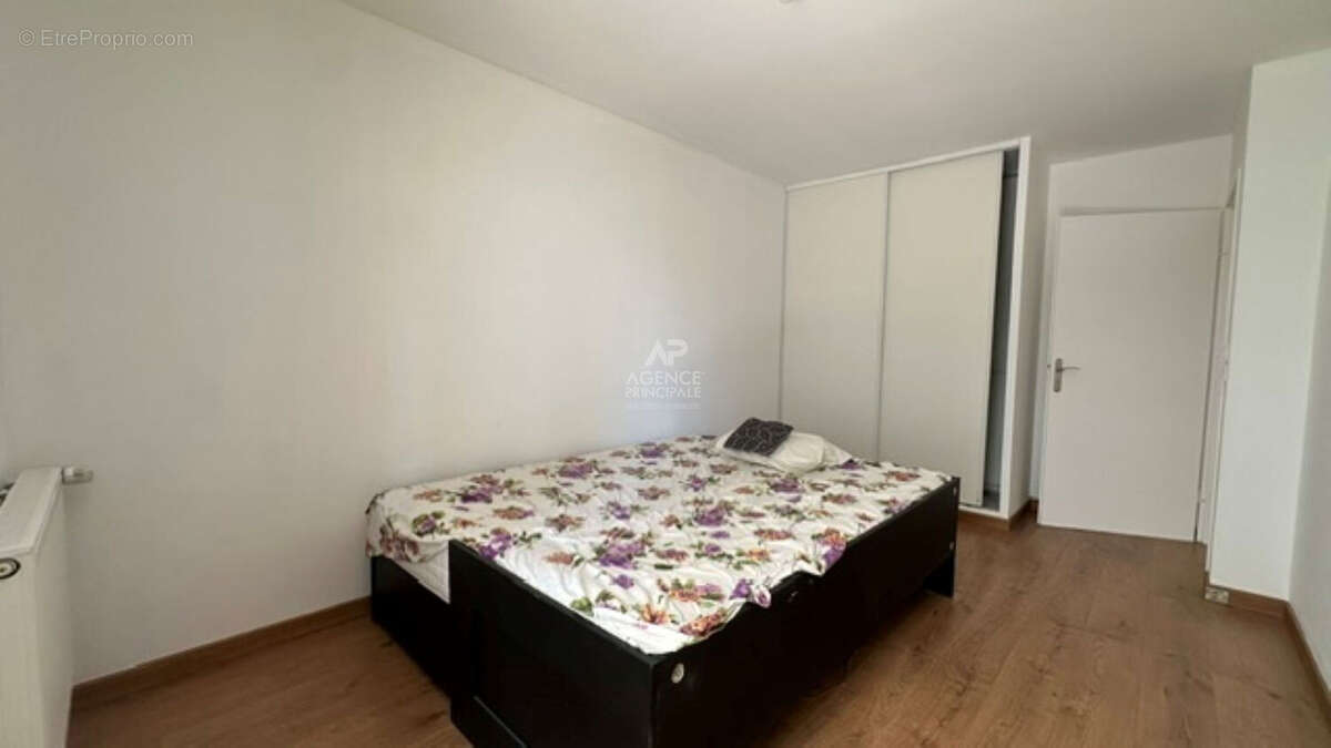Appartement à NANTERRE