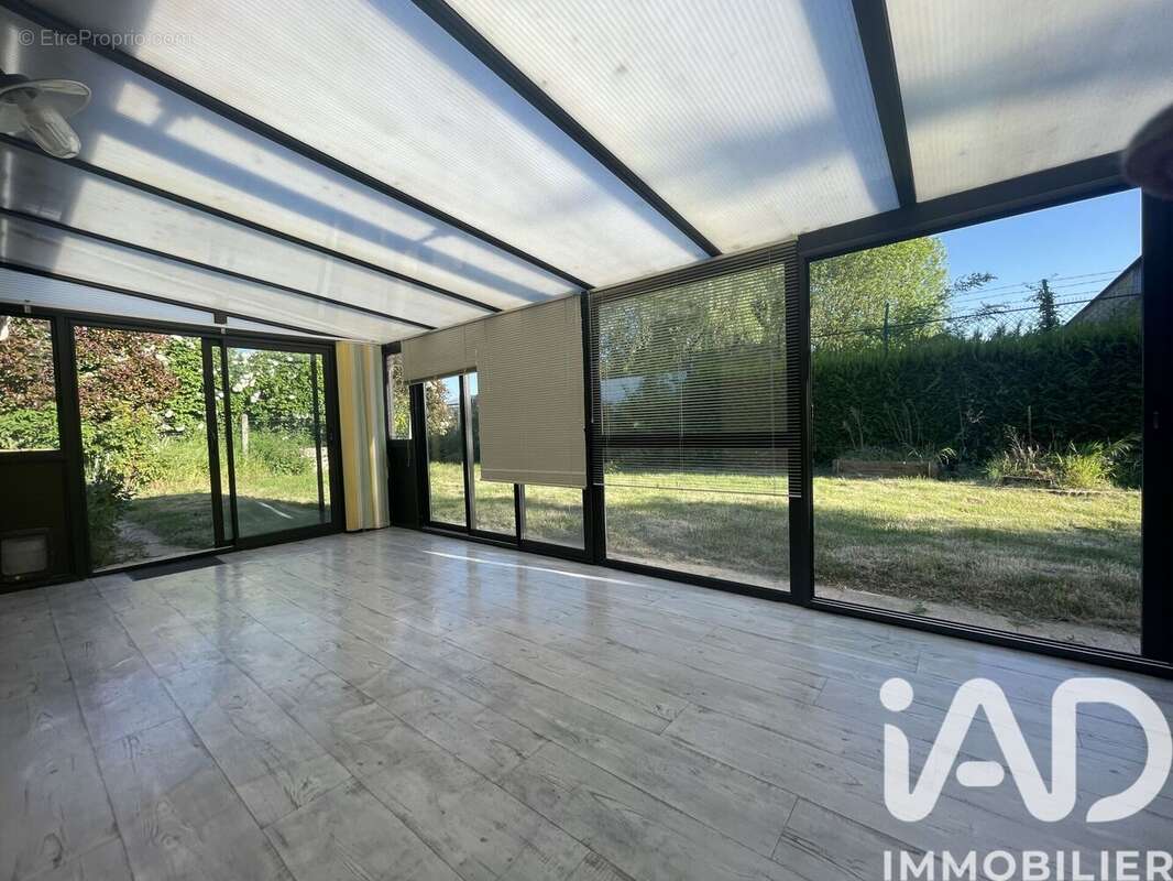 Photo 2 - Maison à MAINVILLIERS
