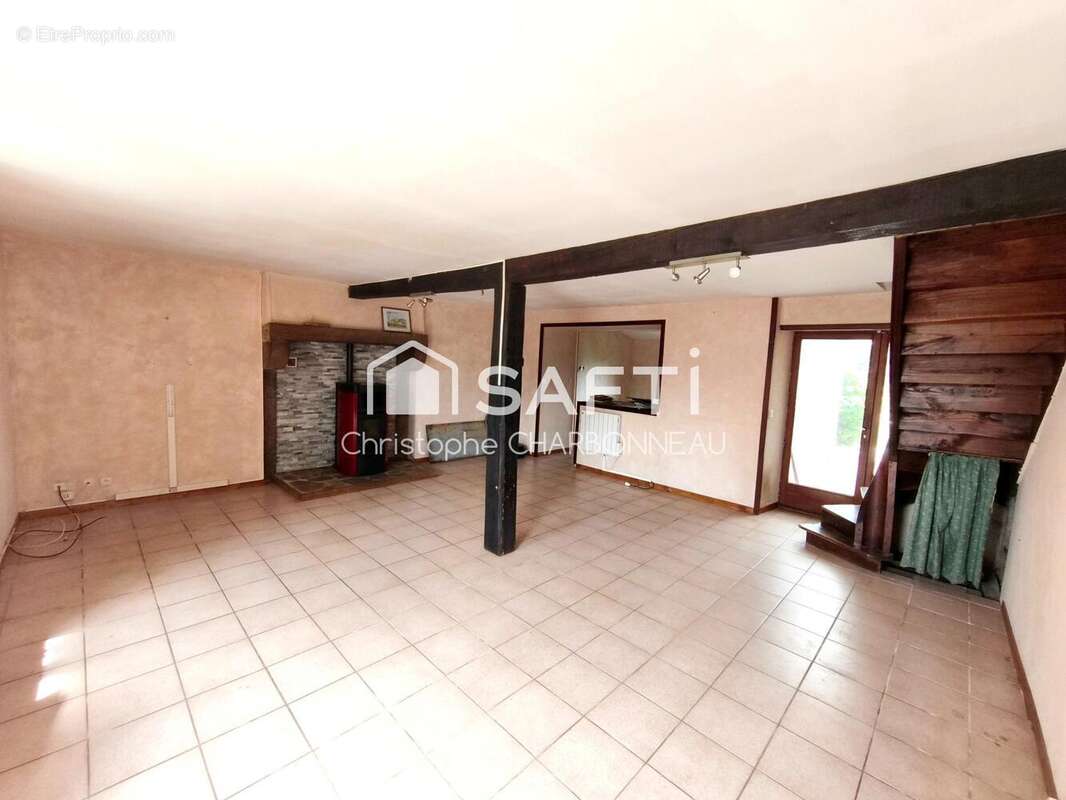 Photo 4 - Maison à BAGUER-MORVAN