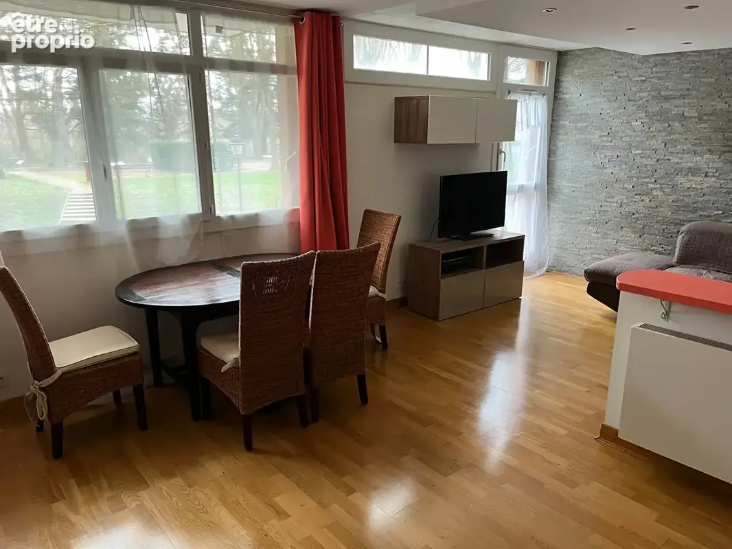 Appartement à MAISONS-LAFFITTE