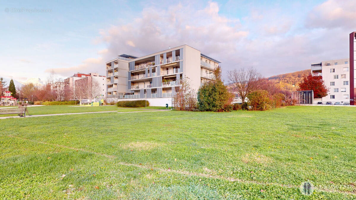 Appartement à SAINT-MARTIN-D&#039;HERES