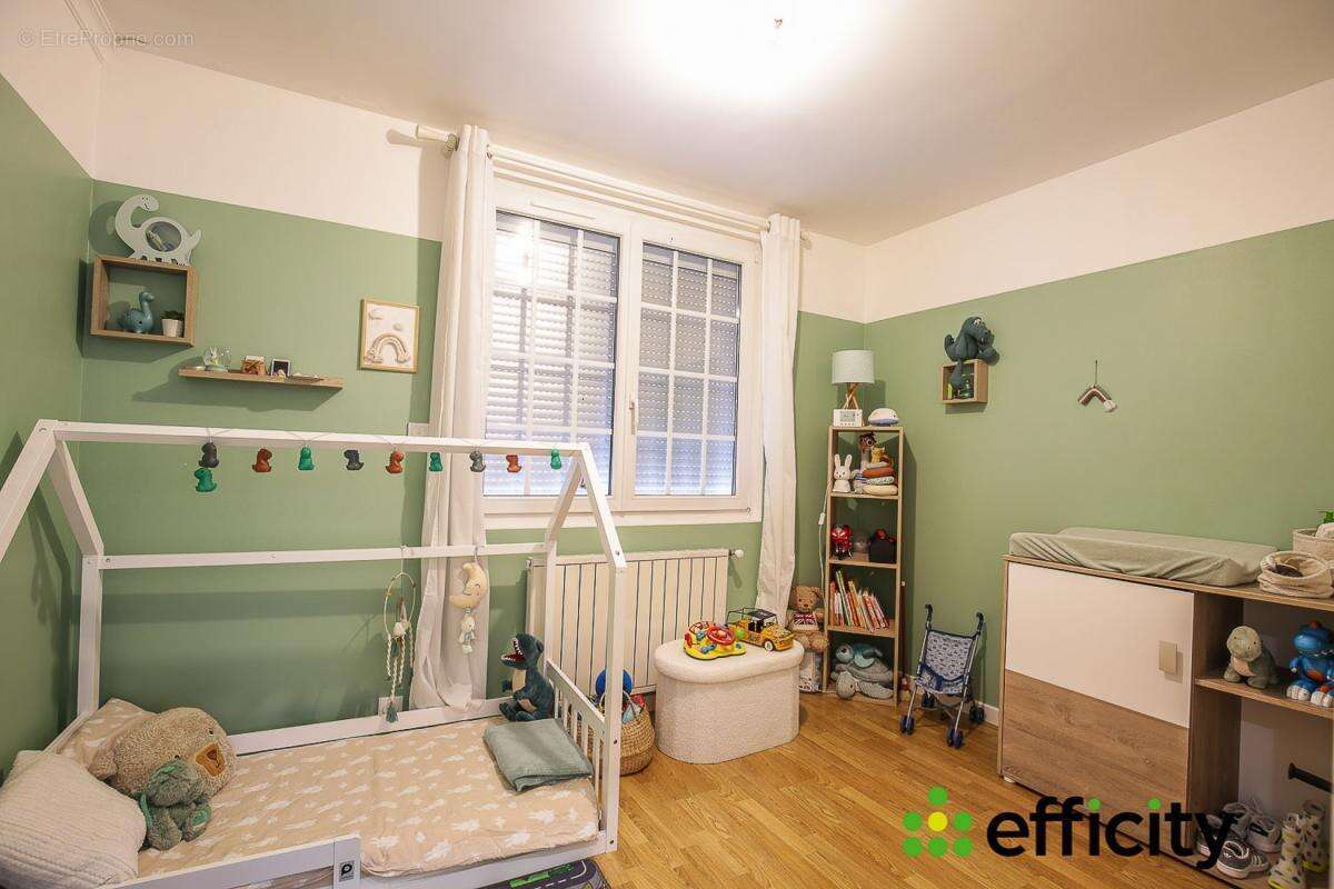 Maison à MANTES-LA-VILLE