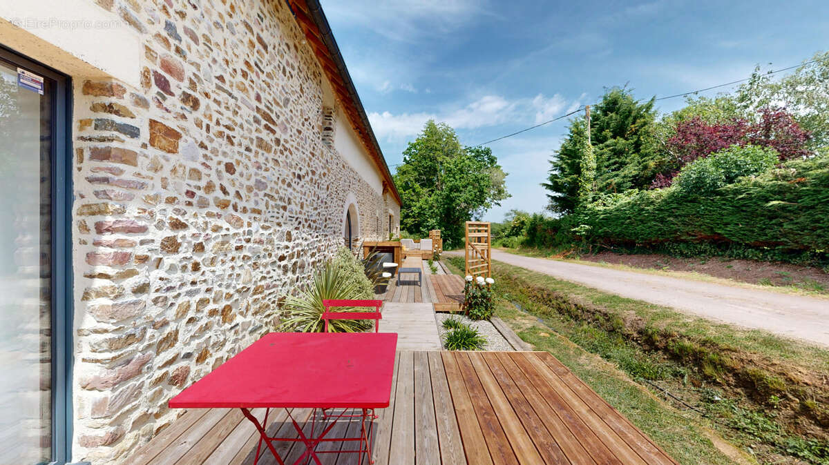 Maison à MILLIERES