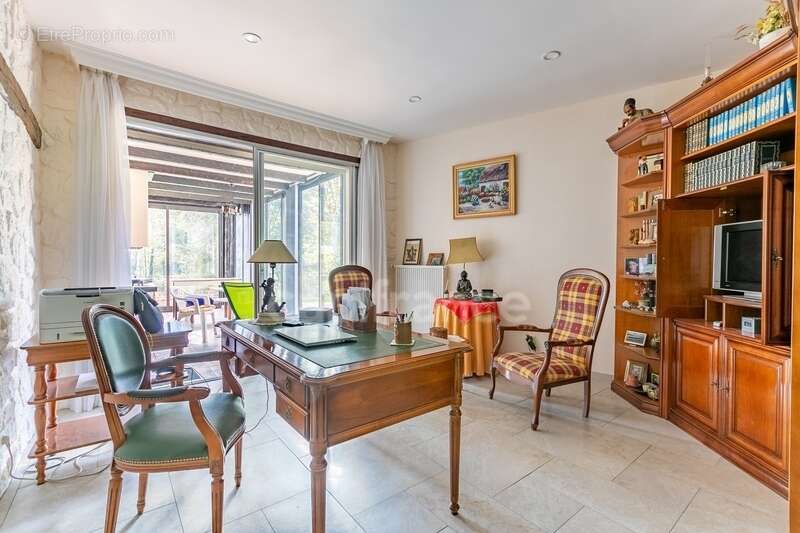 Maison à CHEZY-SUR-MARNE