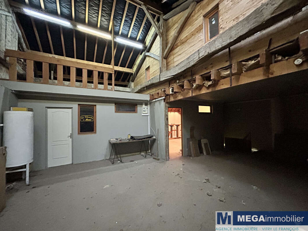 Autre à VITRY-LE-FRANCOIS