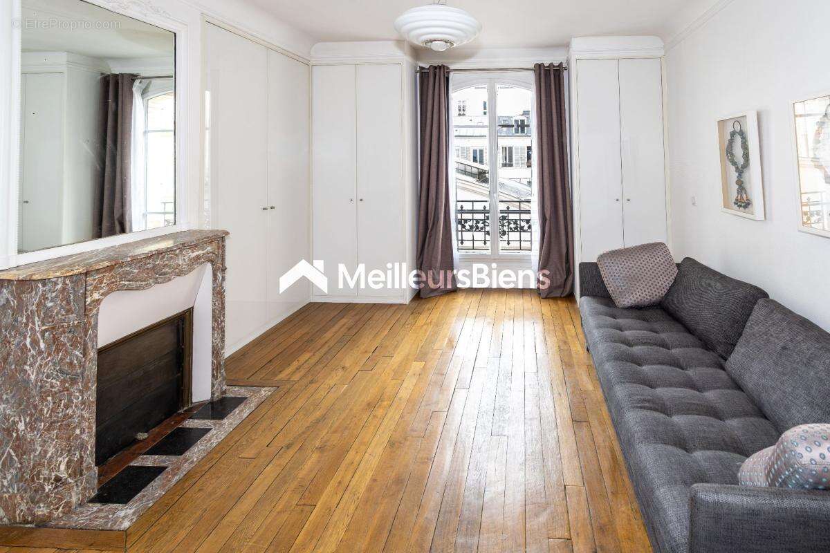 Paris 3 - Haut Marais - superbe appartement 3/4 pièces 77m² - entièrement rénové - quartier recherché - photo 7