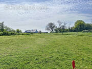 Terrain à MONTHUCHON