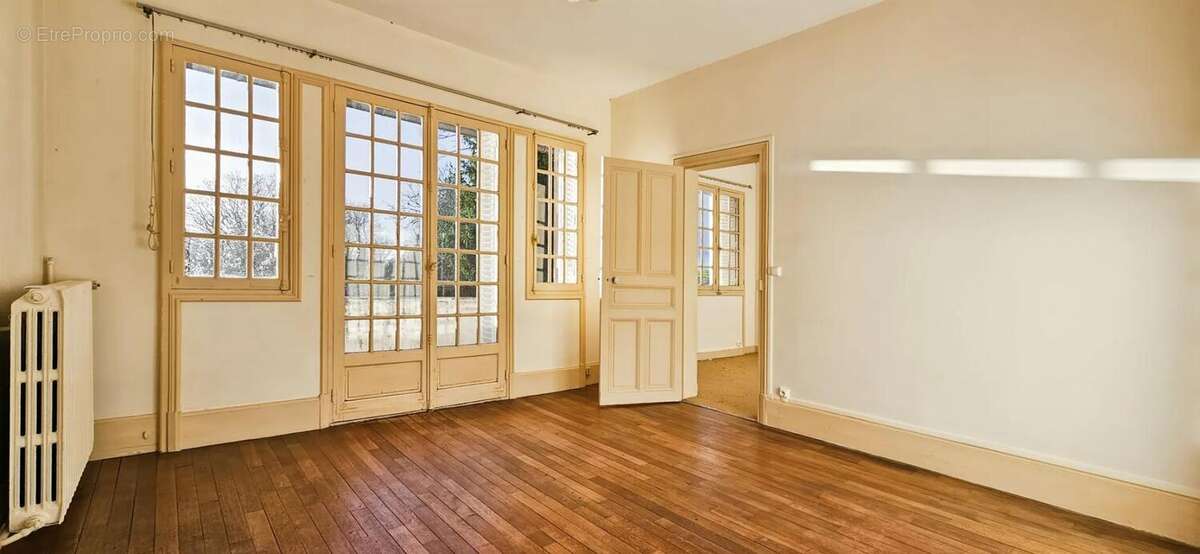 Maison à VAILLY-SUR-AISNE