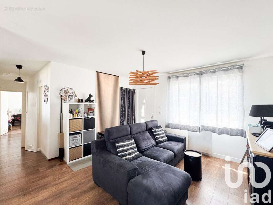 Photo 2 - Maison à GRIGNY