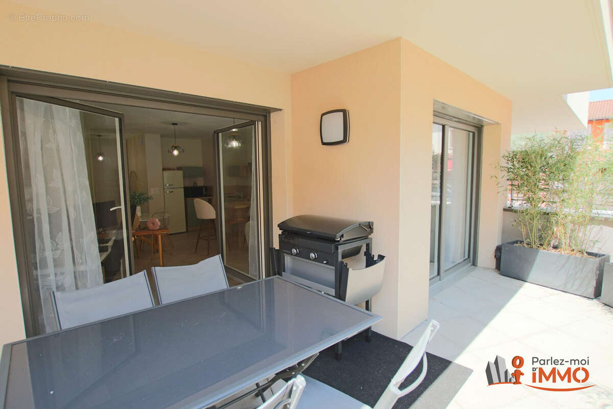 Appartement à MONTROND-LES-BAINS
