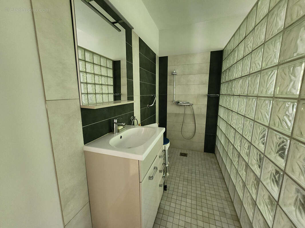 Maison 170m² à saint-saturnin-lès-avignon - photo 12