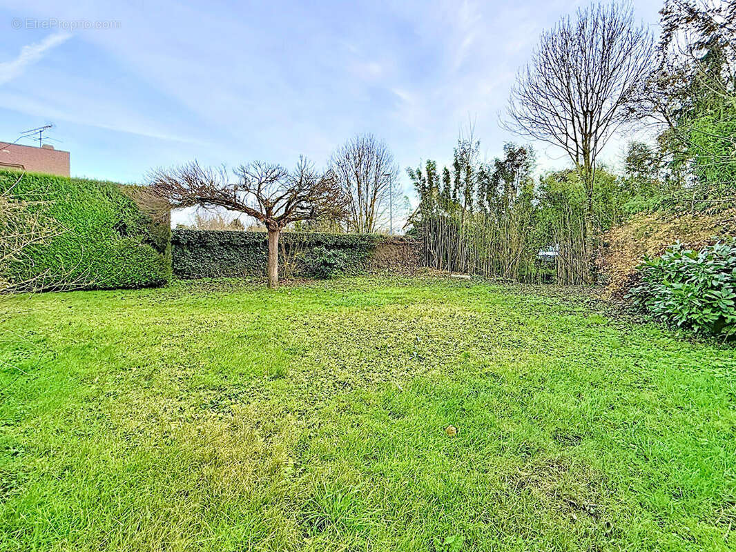 Maison à HOUVILLE-LA-BRANCHE