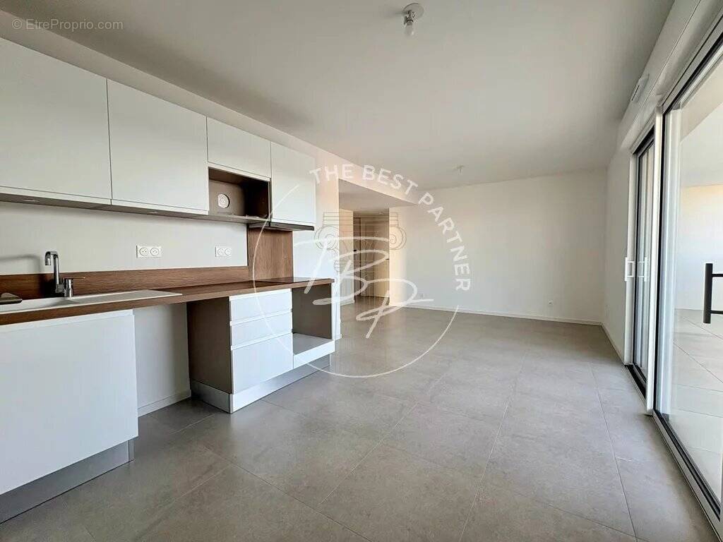 Appartement à SAUVIAN