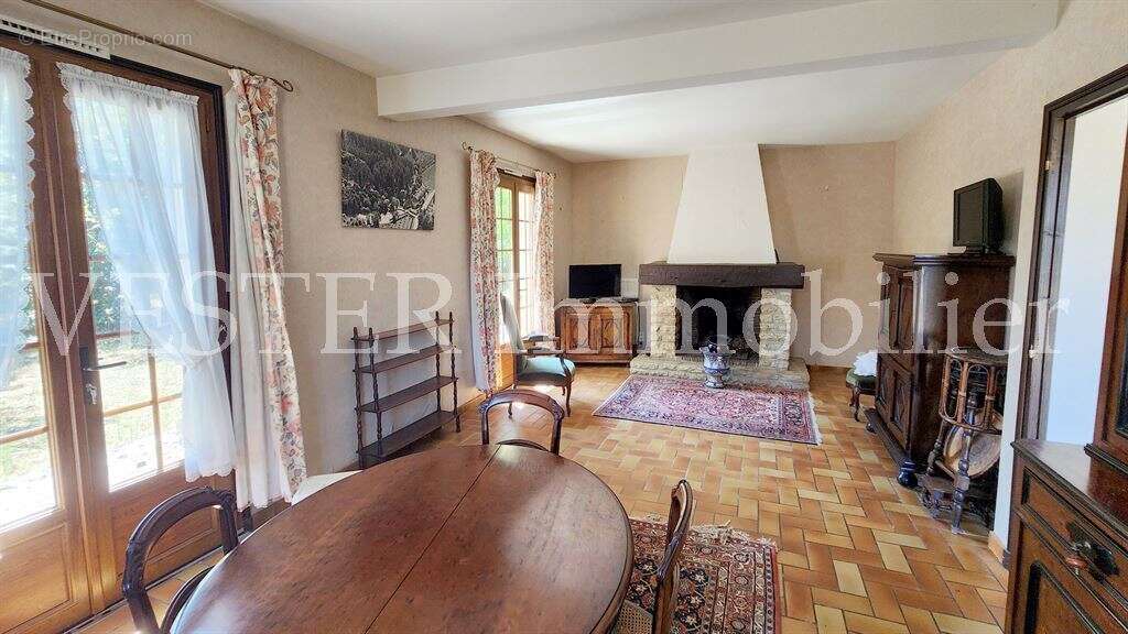 Ravissante maison 5 chambres et parc arboré de 2000m2 à Montpon Menesterol - photo 4