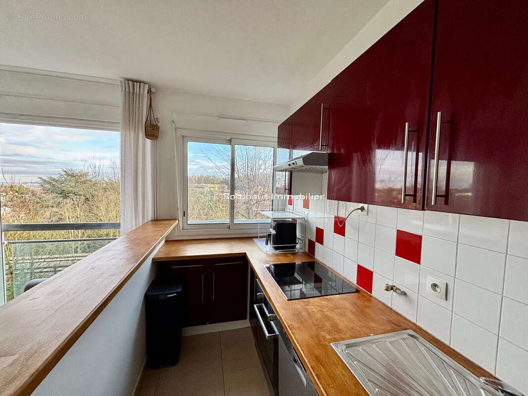 Appartement à LA CELLE-SAINT-CLOUD