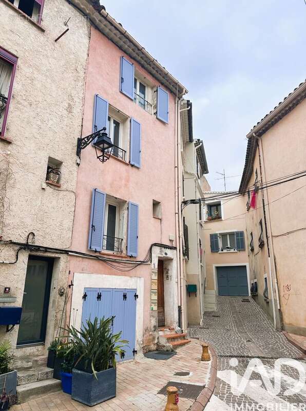 Photo 2 - Appartement à LE LUC